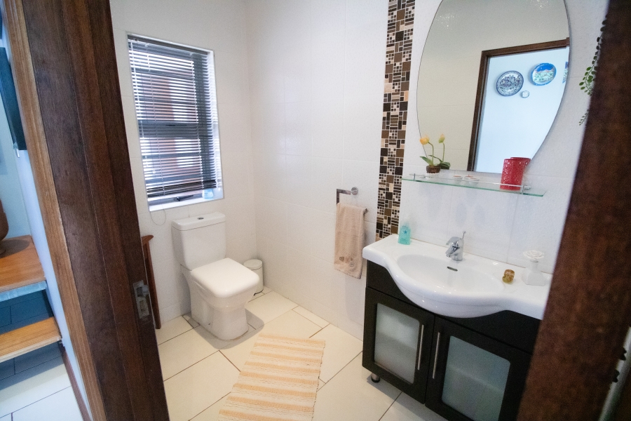 4 Bedroom Property for Sale in C Place Eastern Cape